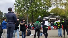 Sportinguistas aquecem a voz antes do jogo com a Juventus: «La, la, la, la, la, la... Sporting allez!»