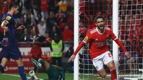 Rafa fixou a goleada do Benfica ao Chaves em 5-0 com golo de cabeça 