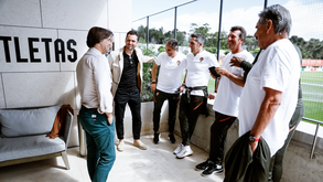 Antigos internacionais em estágio na Cidade de Futebol