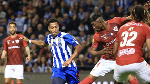A crónica do FC Porto-Santa Clara, 2-1: Foi difícil controlar a ânsia de ser feliz