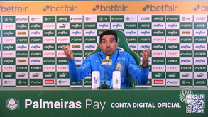 Abel fala em 'arbitragem muito confusa' e lamenta expulsão: «Sinceramente não entendo...»