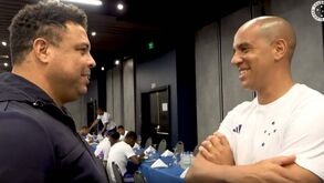 Ronaldo recebe Pepa no Cruzeiro: «A torcida xinga, não é? Bem-vindo ao Brasil»