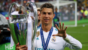Perguntámos ao ChatGPT qual o melhor XI da história da Champions e este 'retirou' um recorde a Cristiano Ronaldo