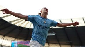 Dois portugueses e muitas surpresas: eis os 40 nomeados à equipa do ano da Premier League