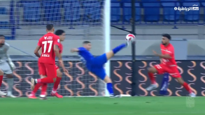Taarabt faz um dos melhores golos da carreira... e é expulso dois minutos depois