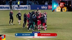 Insólito: é isto que acontece quando se garante a promoção a meio de um jogo