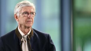 Wenger: «O Real Madrid está um pouco mais vulnerável defensivamente»