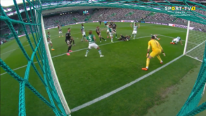 Juventus fez o primeiro em Alvalade num lance contestado