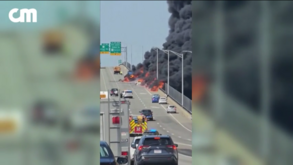 Impressionante: camião-cisterna incendeia-se e provoca enorme nuvem de fumo nos Estados Unidos