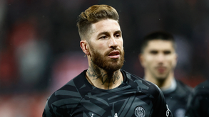 Sergio Ramos mostra insultos e critica Elon Musk devido a mudanças no Twitter
