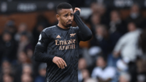 Arsenal volta a perder pontos e Gabriel Jesus justifica: «Somos a equipa mais jovem na Premier League»
