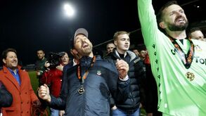 Ryan Reynolds e a subida de divisão do Wrexham: «Continuo num lugar entre o riso e o choro»