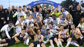 Benfica conquistou Youth League há um ano: houve muita fama e já algum proveito