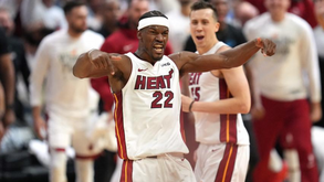 Jimmy Butler soma a quarta maior pontuação de sempre nos playoffs