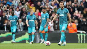 Jogadores do Tottenham vão reembolsar adeptos que estiveram na derrota com o Newcastle