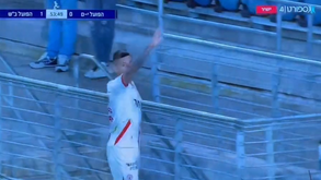 Jogador polaco marca a equipa israelita e faz saudação nazi mas garante que foi 