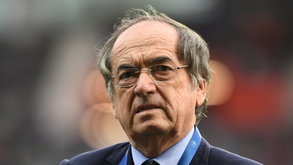 Antiga diretora da Federação Francesa de Futebol apresenta queixa por assédio contra o ex-presidente