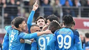 Nápoles-Salernitana adiado para domingo
