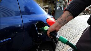 Combustíveis ficam mais baratos: menos 4,5 cêntimos no gasóleo e 2 na gasolina