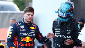 George Russell: «Não vou acenar-lhe só porque é o Max Verstappen num Red Bull...»