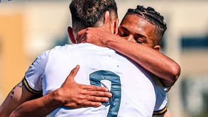 Famalicão volta ao comando após vencer FC Porto