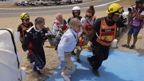 Médico do MotoGP explica situação clínica de Miguel Oliveira