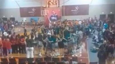 Equipas de Sub-14 da AB Porto dominam finais da 15.ª Festa do Basquetebol e acabam a festejar juntas