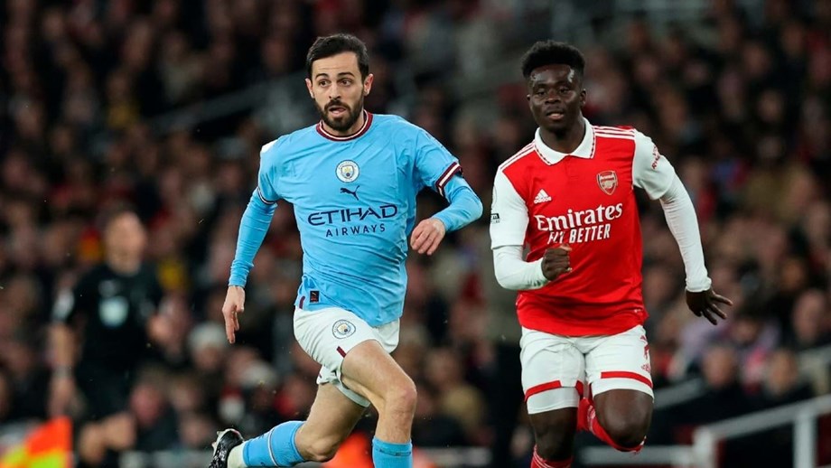 Manchester City vence Brighton e assume liderança, Arsenal arranca