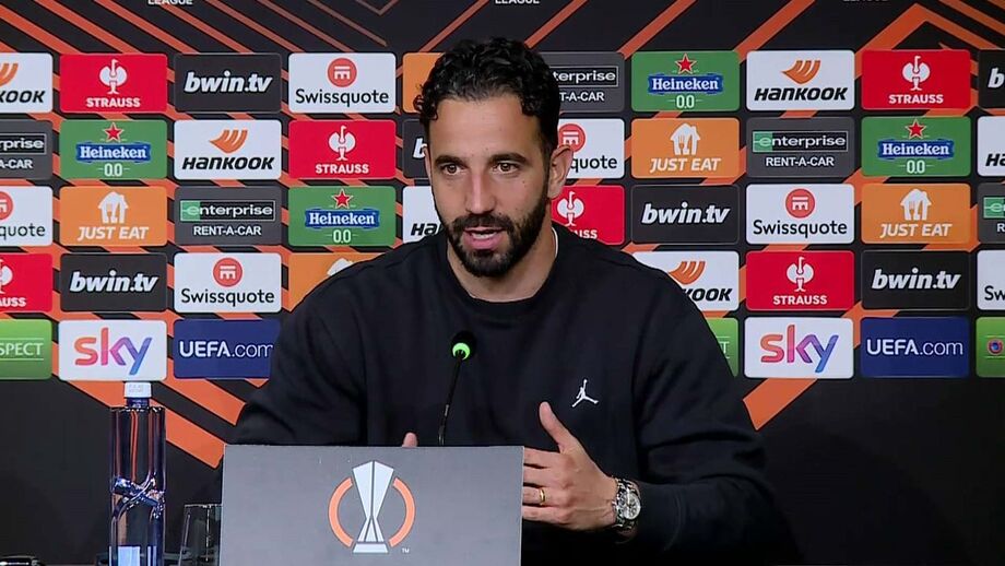 Treinador do Sporting diz que Adán conta com o seu apoio, da direção e dos companheiros de equipa