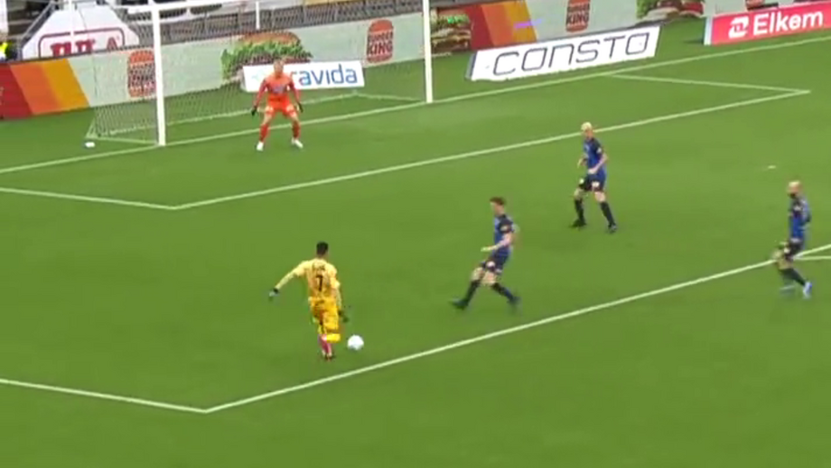 Pellegrino estreou-se a marcar esta temporada com hat trick ao Stabaek. O último vale a pena ver... e rever