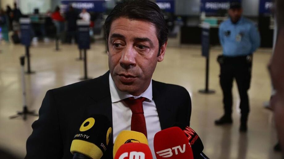 Presidente do Benfica fala numa eliminatória que "ainda não está fechada"