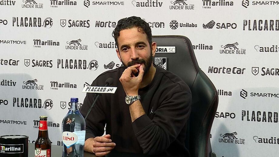 "Isto começa a aproximar-se do fim e tudo conta", acrescentou o técnico do Sporting sobre as posturas de Benfica e FC Porto