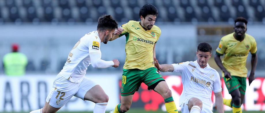 A crónica do V. Guimarães-P. Ferreira, 0-0: Heróis de amarelo resistem a tudo