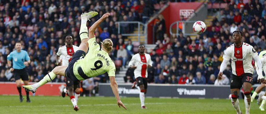 Haaland chega aos 30 golos na Premier League: norueguês já marcou mais do que o Chelsea...