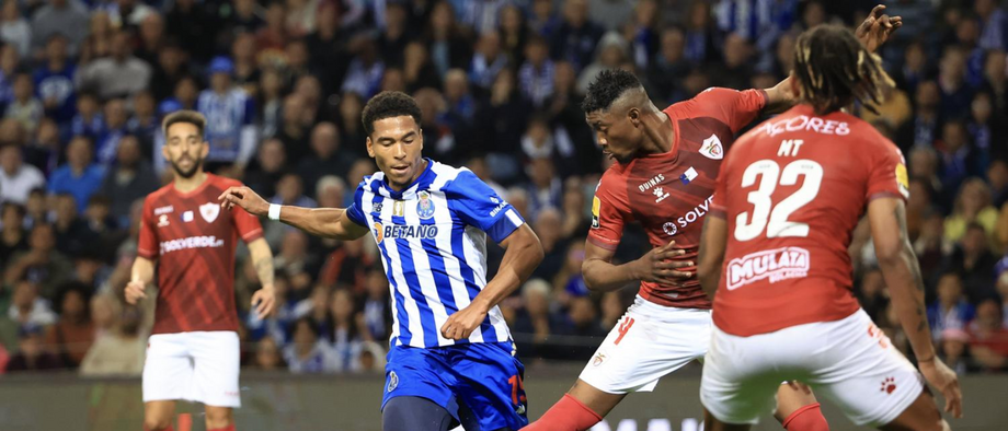 A crónica do FC Porto-Santa Clara, 2-1: Foi difícil controlar a ânsia de ser feliz