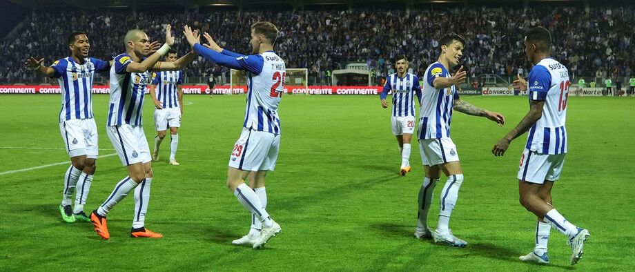 A crónica do P. Ferreira-FC Porto, 0-2: dragão masoquista a tempo de ser feliz 