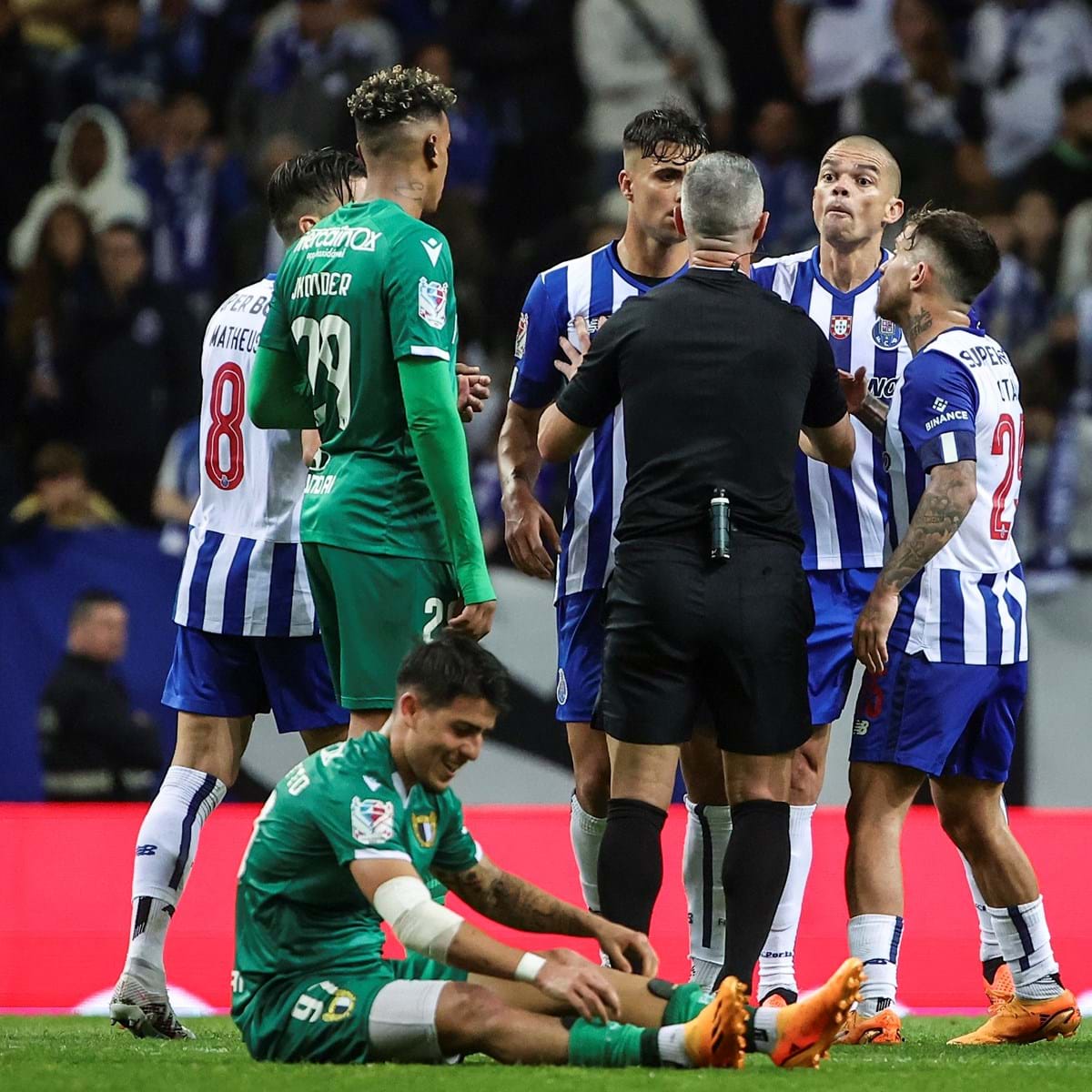 Pepe apresentou queixa à polícia por alegado insulto racista - FC Porto -  Jornal Record