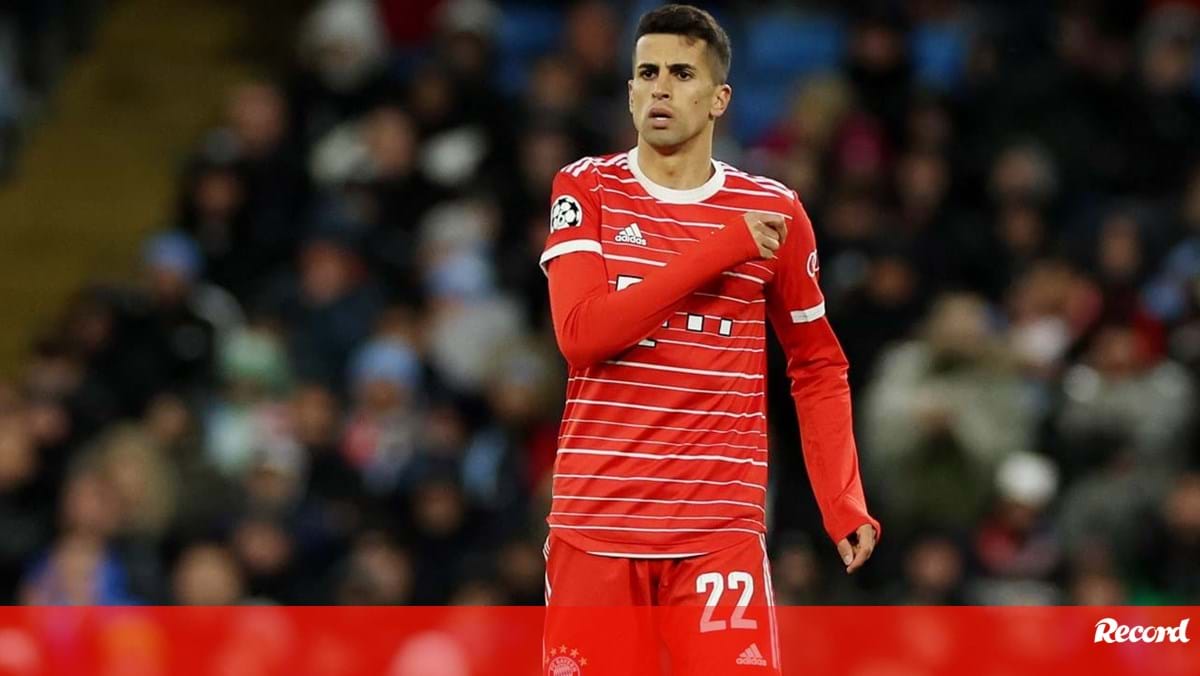 Cancelo: FC Porto? Sou do Benfica, mas agora jogo no Barcelona