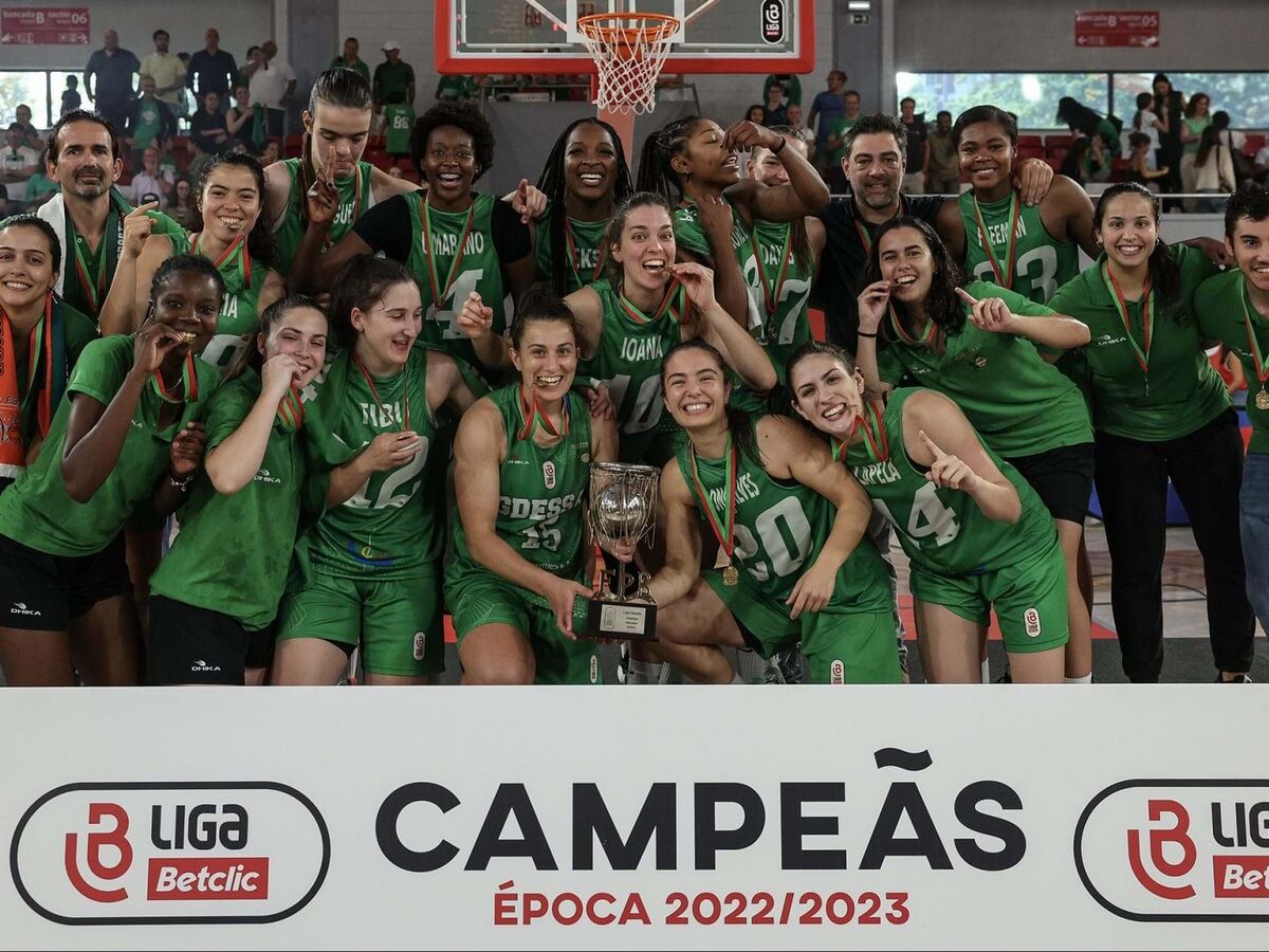 GDESSA supera Benfica e sagra-se campeão nacional de basquetebol feminino -  Basquetebol - Jornal Record