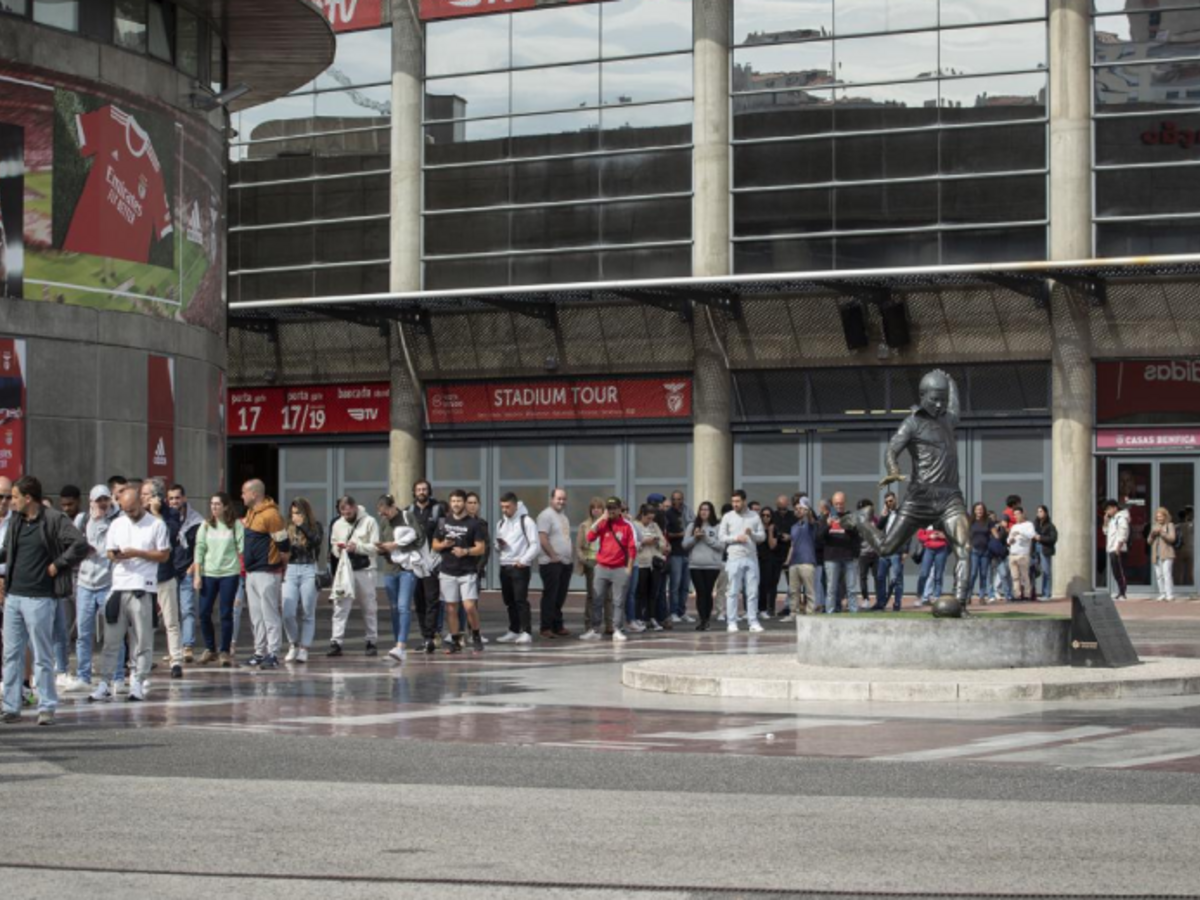 Três-zero vs. Santa Clara. Benfica nas sete quintas