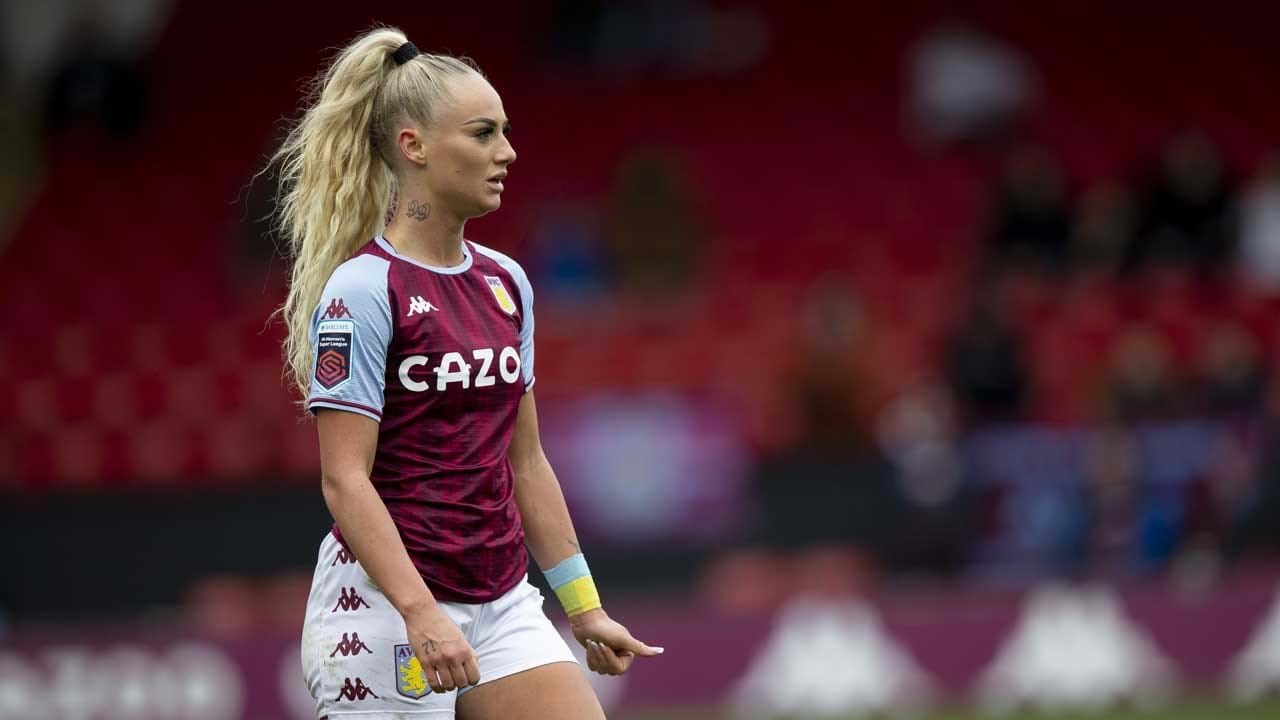 Alisha Lehmann arrasa críticos: «São pessoas que queriam ter a vida que  levo...» - Futebol Feminino - Jornal Record