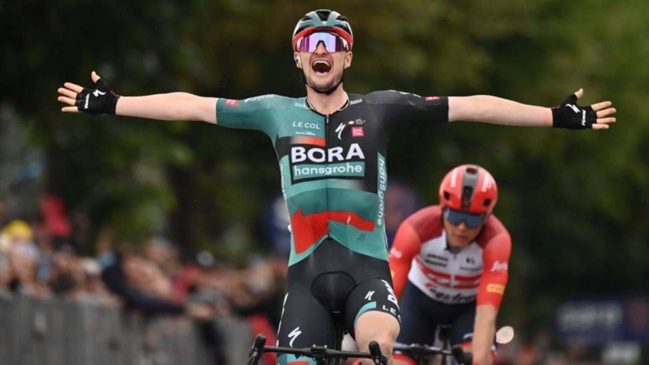 Giro: João Almeida vence juventude, a quarta classificação