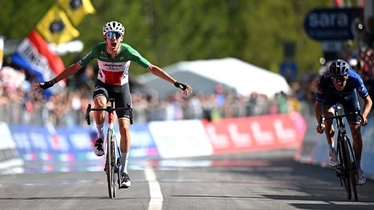 Giro: João Almeida vence juventude, a quarta classificação