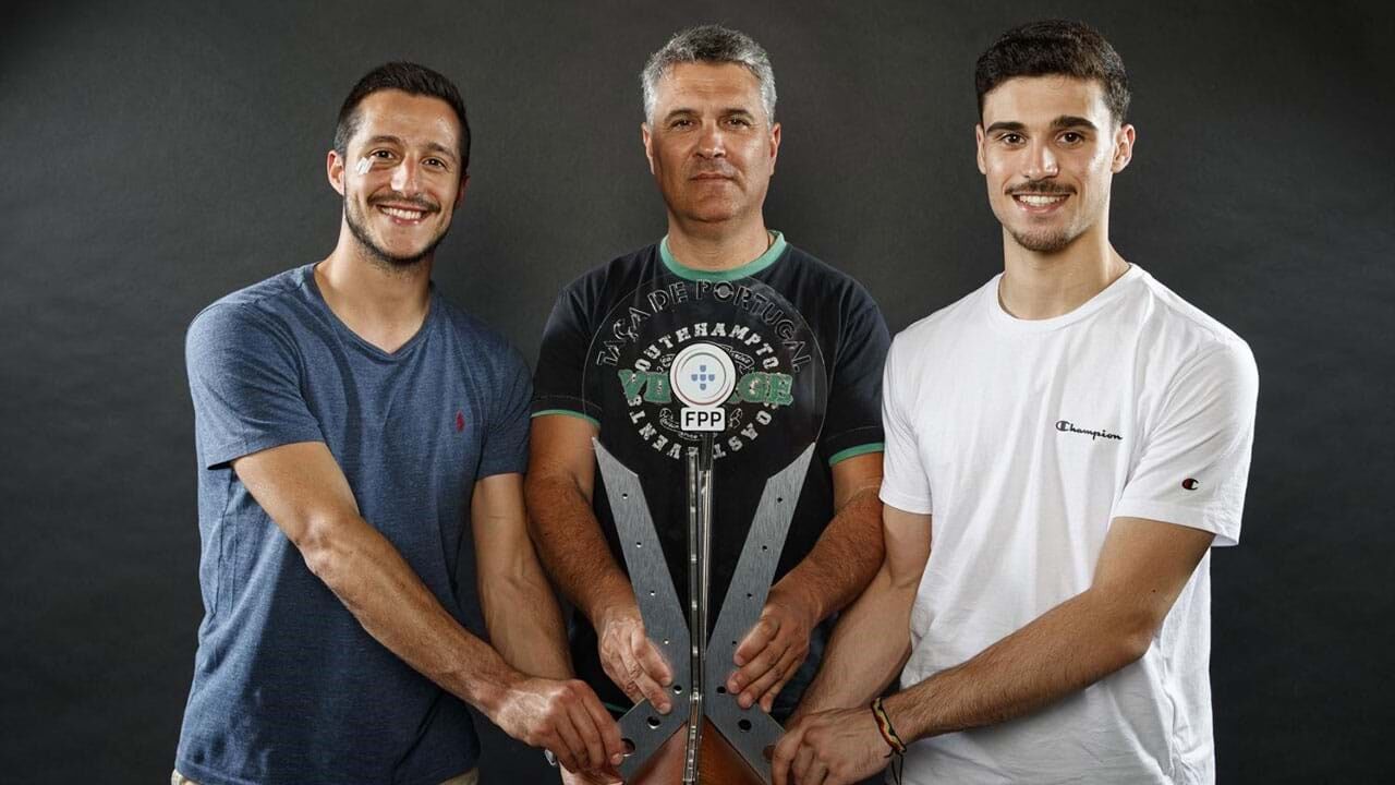 Pedro Martins, Nuno Lopes e António Marante com a Taça