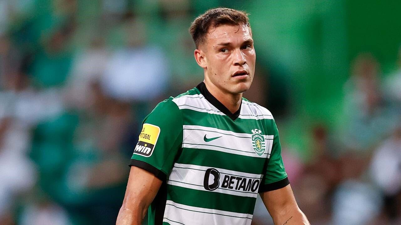 Ugarte aguarda decisões de  olho no seu futuro, numa altura em que cresce o interesse dos clubes ingleses