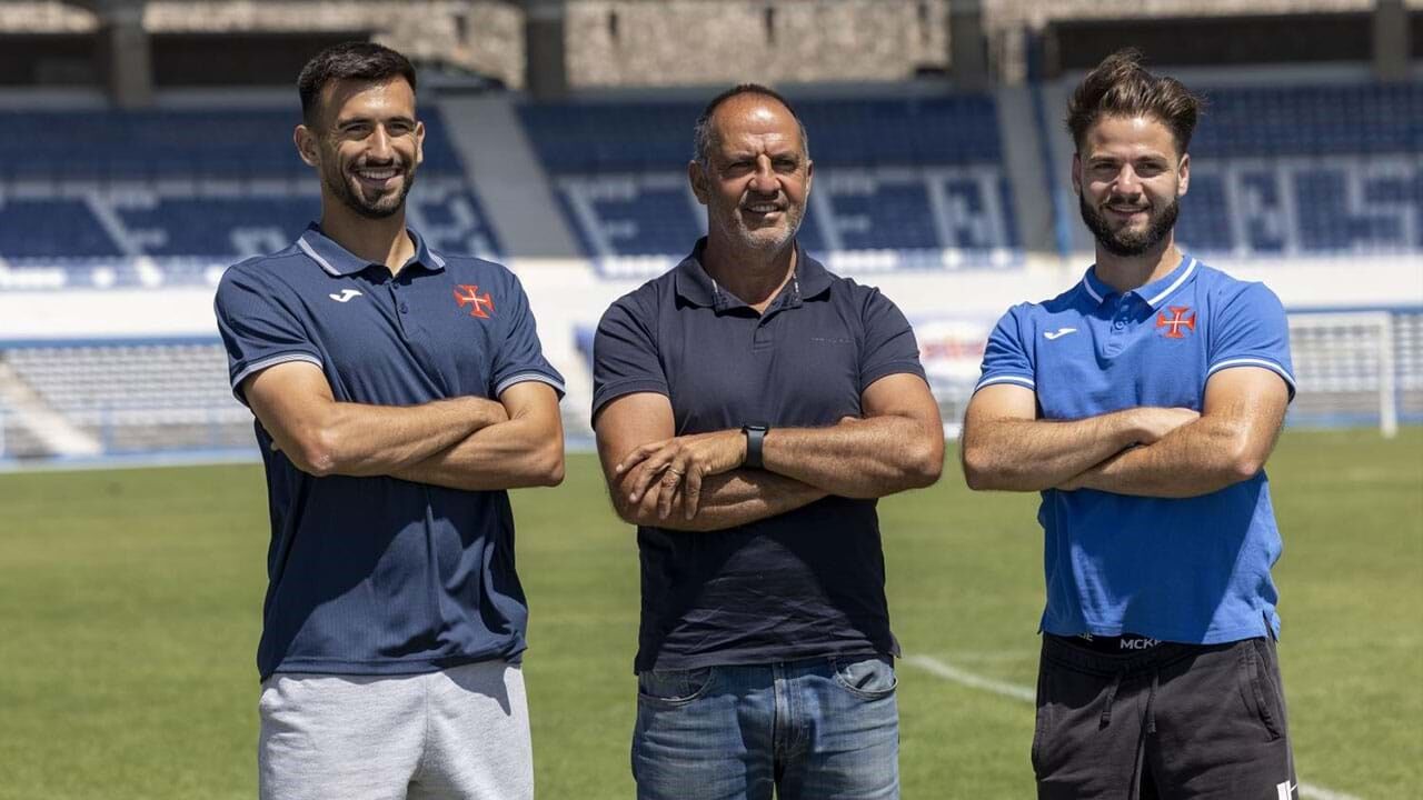 André Serra, Taira e Alex com os sorrisos de cinco promoções consecutivas