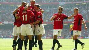 Solskjaer imagina craques de hoje no 'velho' balneário do Man. United: «Iriam a correr para a mamã...»