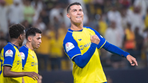  Cristiano Ronaldo marca na reviravolta e mantém Al Nassr 'vivo' na luta pelo título