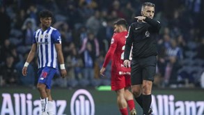 J. Marques e os árbitros do Benfica-Santa Clara: «A mesma dupla que dirigiu o FC Porto-Gil, que terá decidido a Liga»