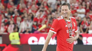 Filho de Roger Schmidt: «O meu pai diz que quer deixar o símbolo do Benfica com quatro estrelas»